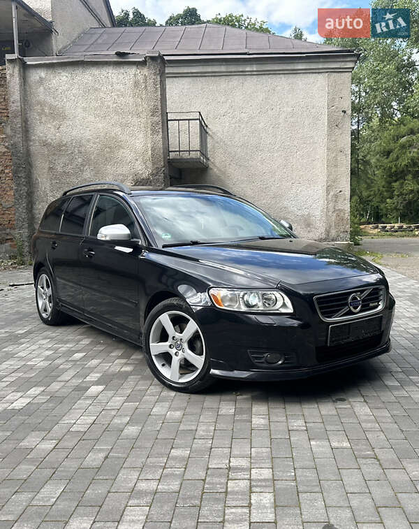 Volvo V50 2011