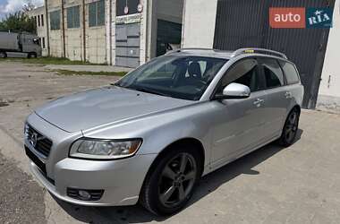 Volvo V50 2011