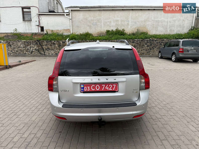 Універсал Volvo V50 2011 в Рівному