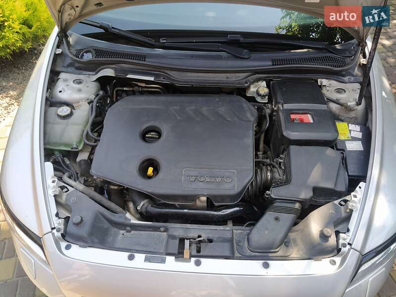 Універсал Volvo V50 2011 в Сокалі