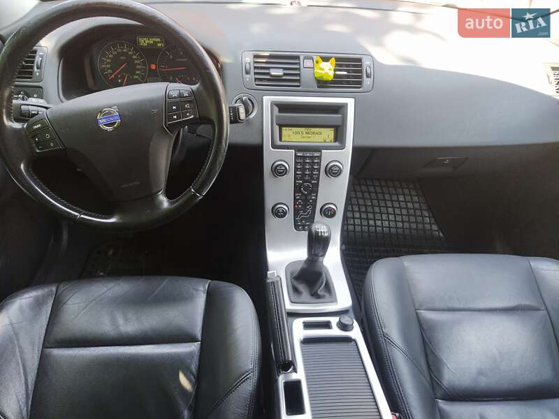 Універсал Volvo V50 2011 в Сокалі