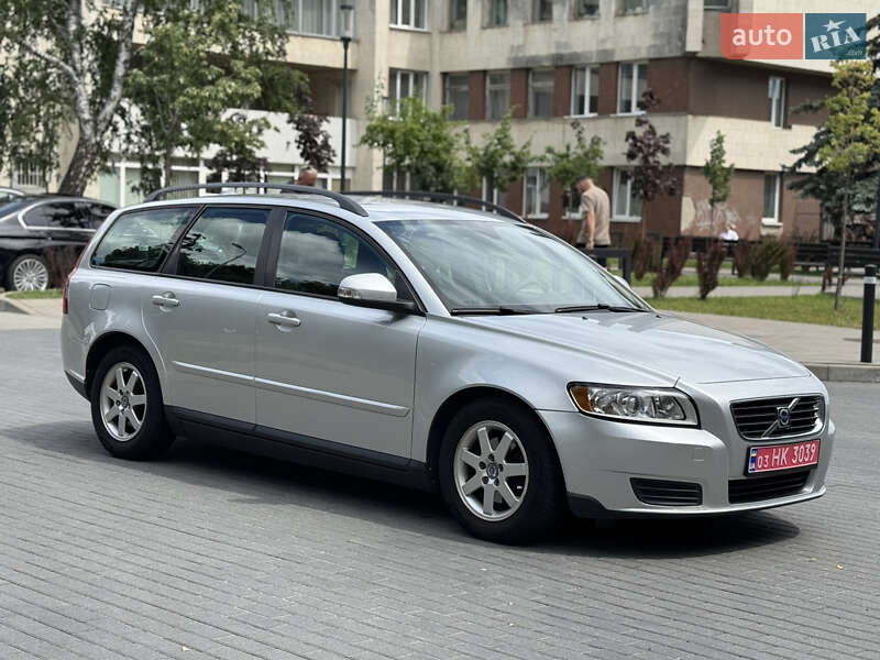 Универсал Volvo V50 2010 в Луцке