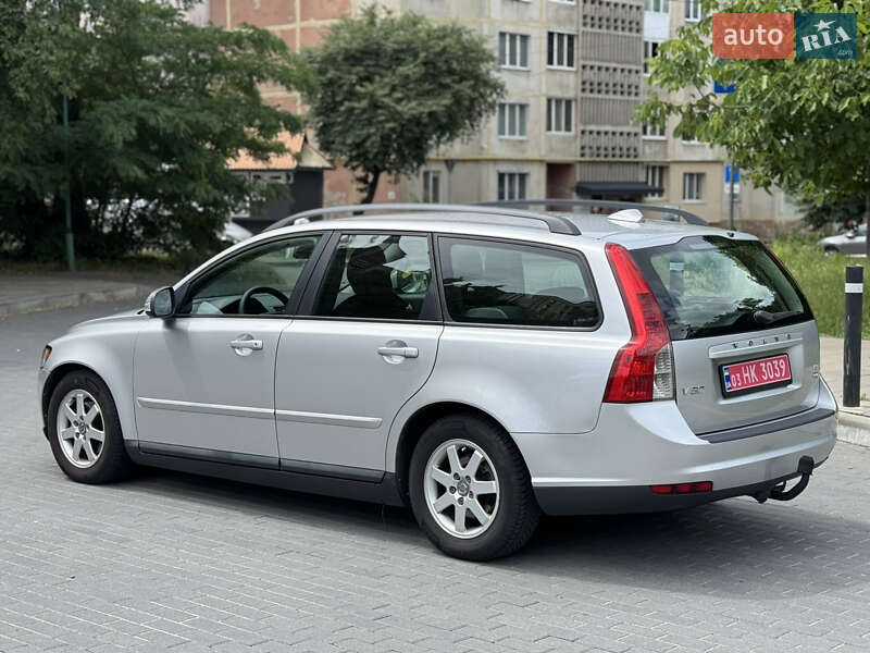 Универсал Volvo V50 2010 в Луцке