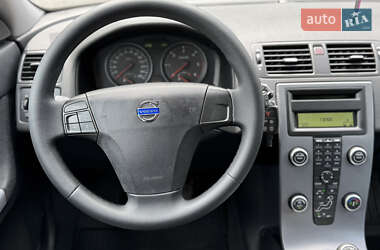 Универсал Volvo V50 2010 в 