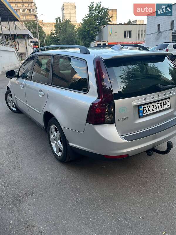Универсал Volvo V50 2009 в Киеве