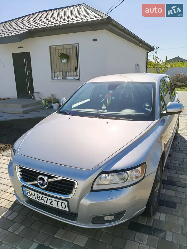 Volvo V50 2011