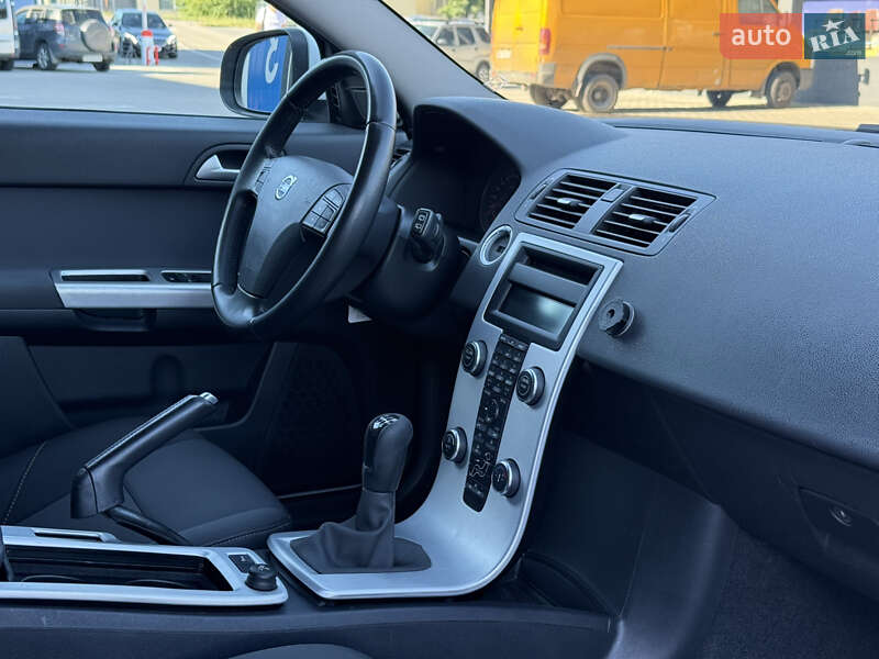 Универсал Volvo V50 2012 в Ровно