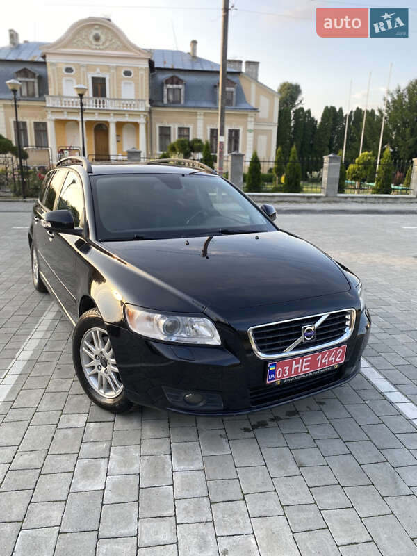 Volvo V50 2010
