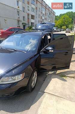 Универсал Volvo V50 2010 в 