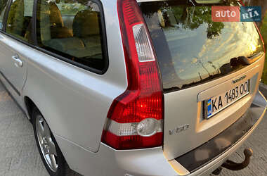 Универсал Volvo V50 2004 в 
