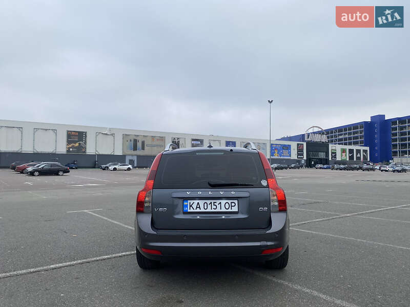 Универсал Volvo V50 2010 в Киеве