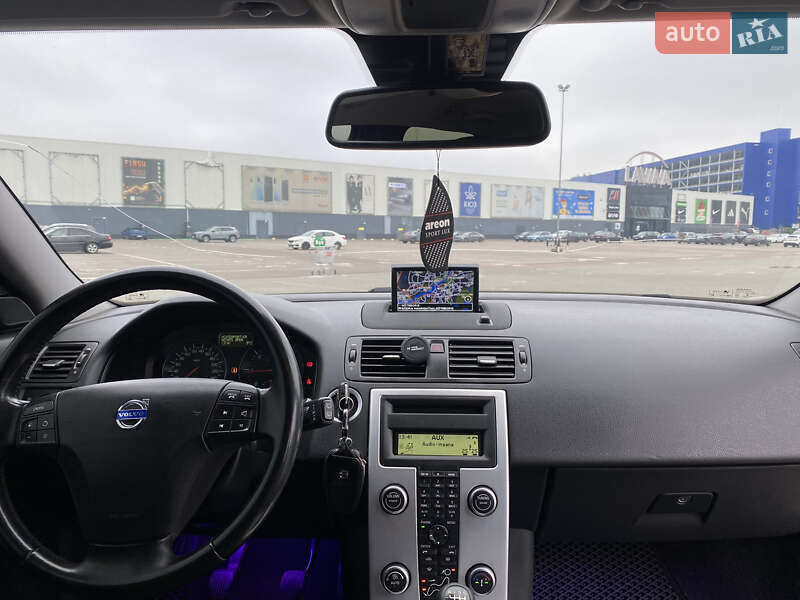 Универсал Volvo V50 2010 в Киеве