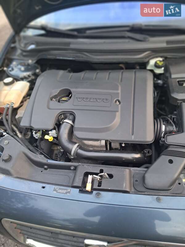 Універсал Volvo V50 2009 в Павлограді