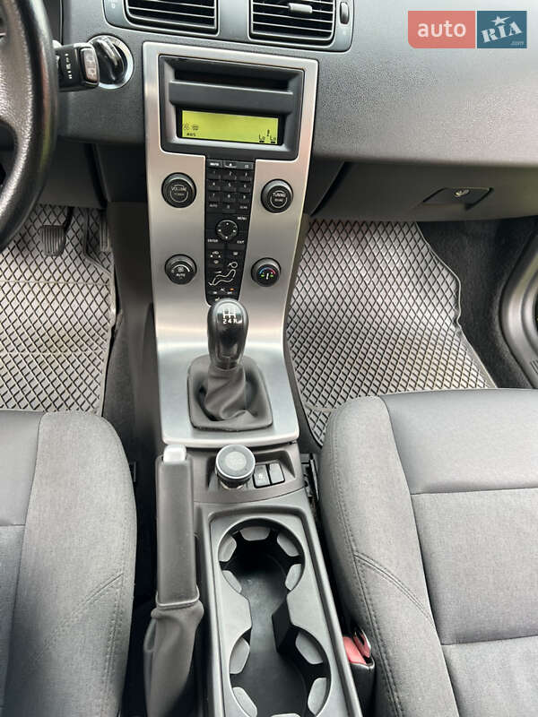 Универсал Volvo V50 2005 в Николаеве фото 16 Универсал Volvo V50 2005 в Николаеве