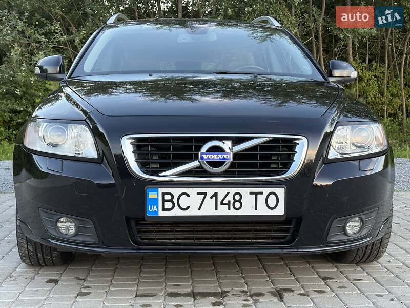 Volvo V50 2011