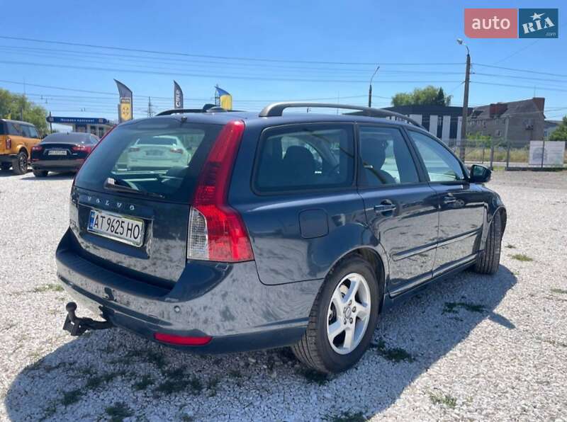 Volvo V50 2011