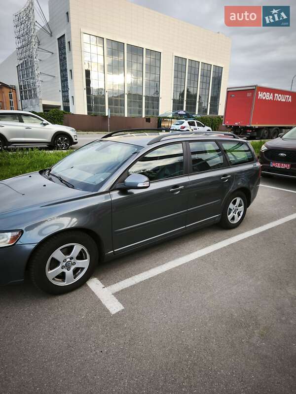 Універсал Volvo V50 2010 в Києві
