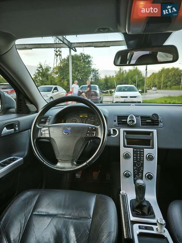 Універсал Volvo V50 2010 в Києві