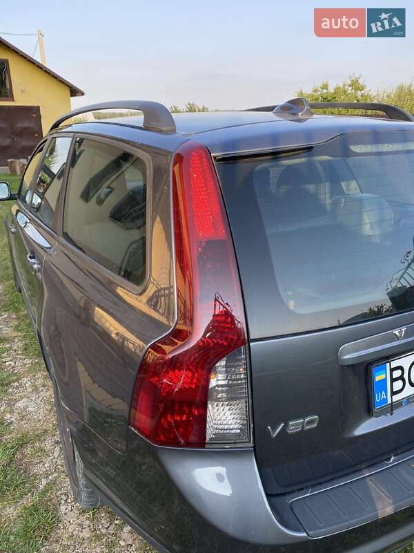 Універсал Volvo V50 2008 в Бориславі