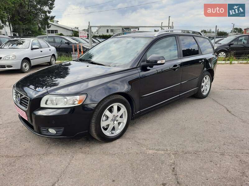 Универсал Volvo V50 2012 в Полтаве