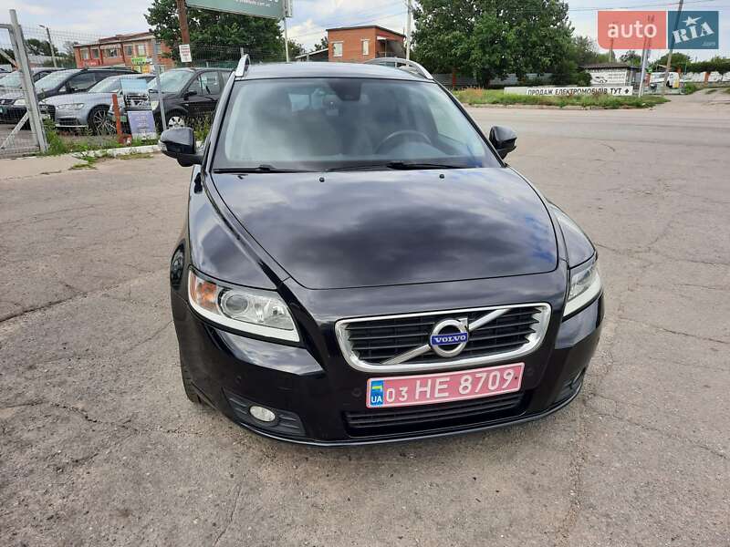 Универсал Volvo V50 2012 в Полтаве