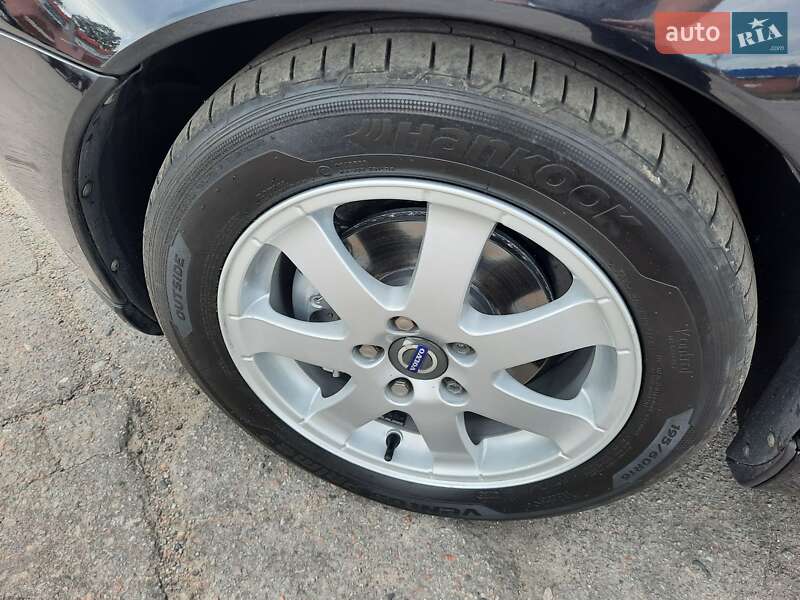 Универсал Volvo V50 2012 в Полтаве