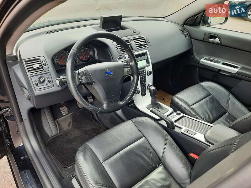 Универсал Volvo V50 2012 в Полтаве