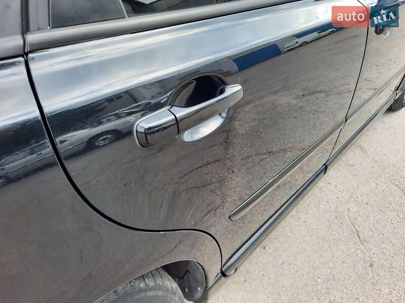 Универсал Volvo V50 2012 в Полтаве