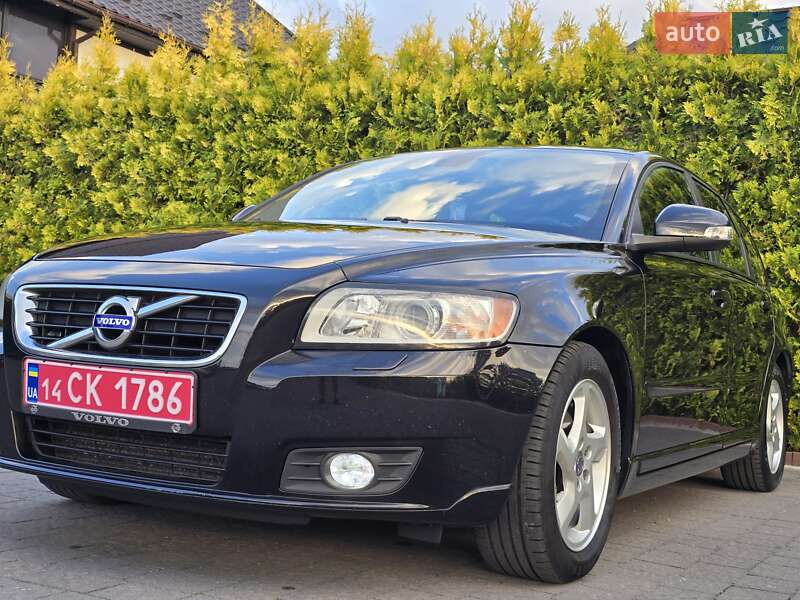 Универсал Volvo V50 2012 в Стрые