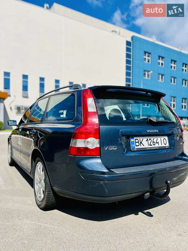 Универсал Volvo V50 2006 в Киеве