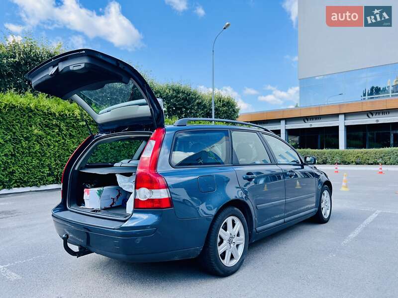 Универсал Volvo V50 2006 в Киеве