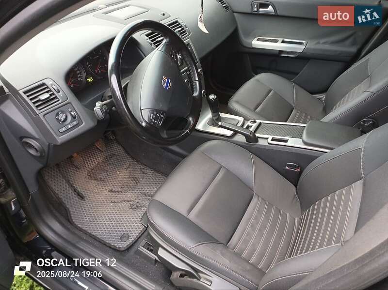 Универсал Volvo V50 2008 в Ватутино фото 13 Универсал Volvo V50 2008 в Ватутино