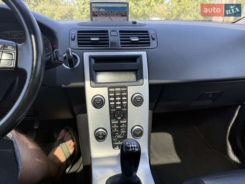 Універсал Volvo V50 2010 в Кривому Розі