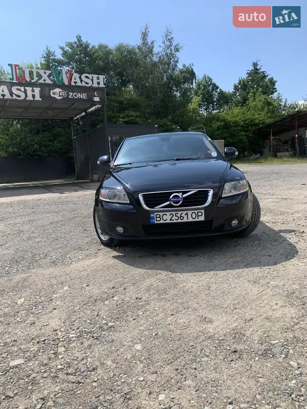 Volvo V50 2011