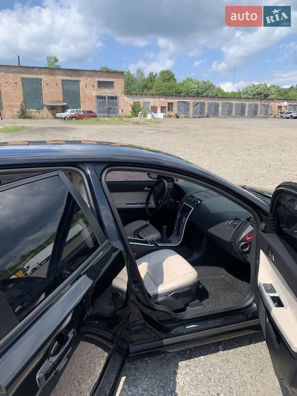 Универсал Volvo V50 2011 в Львове