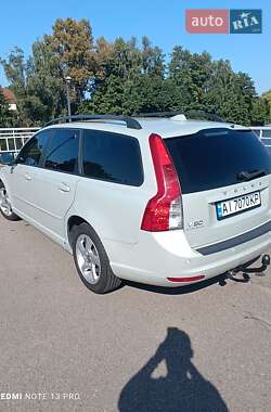 Универсал Volvo V50 2012 в 