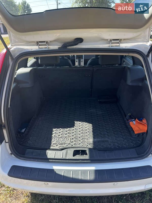 Універсал Volvo V50 2010 в Києві