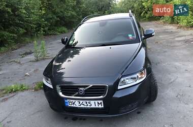 Volvo V50 2009