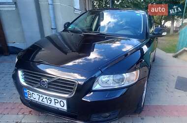 Volvo V50 2009