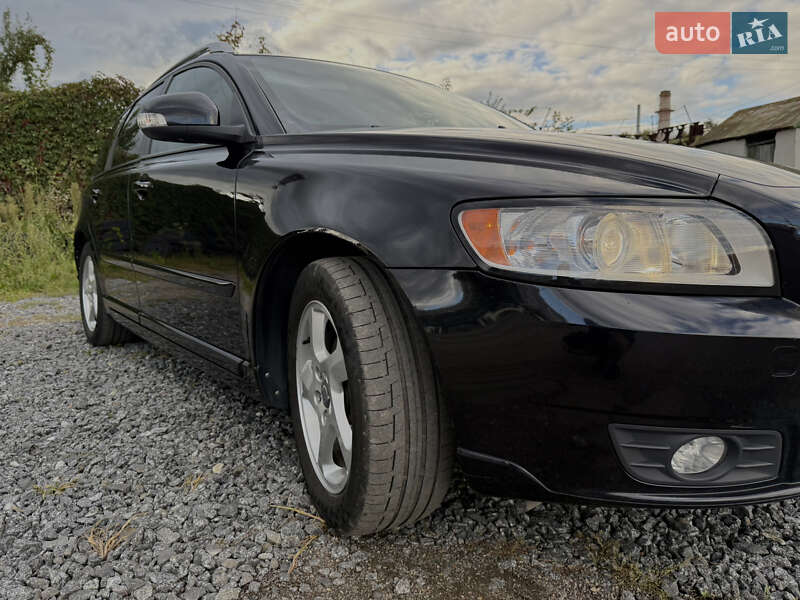 Универсал Volvo V50 2011 в Дрогобыче