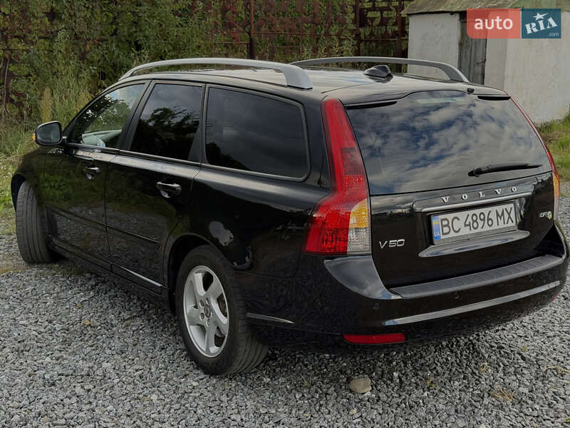 Универсал Volvo V50 2011 в Дрогобыче