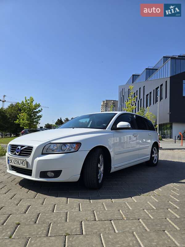 Универсал Volvo V50 2012 в Ровно