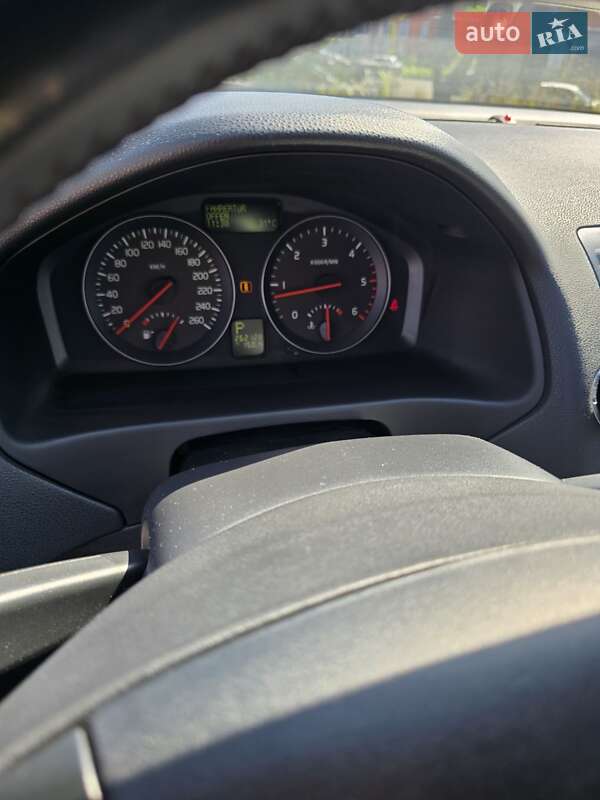 Универсал Volvo V50 2012 в Ровно