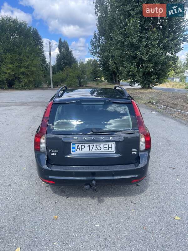 Універсал Volvo V50 2010 в Дніпрі