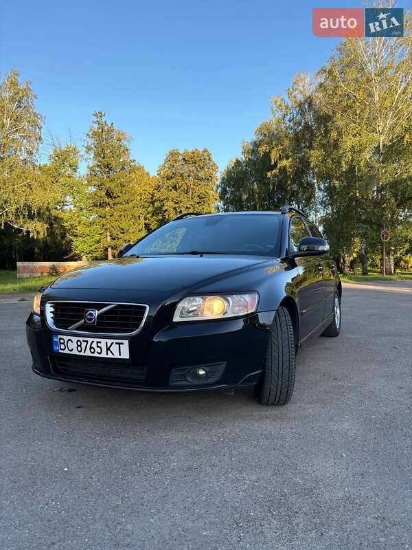 Volvo V50 2009