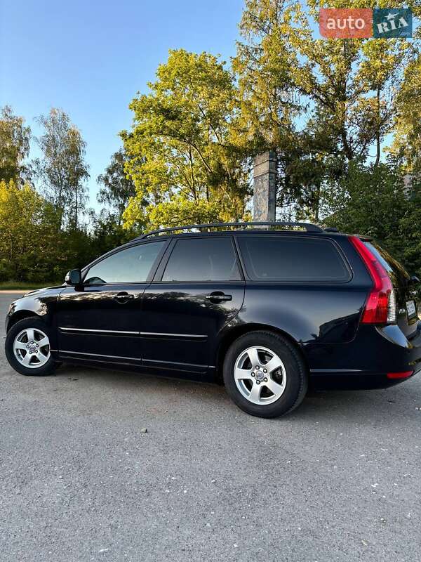 Універсал Volvo V50 2009 в Старому Самборі