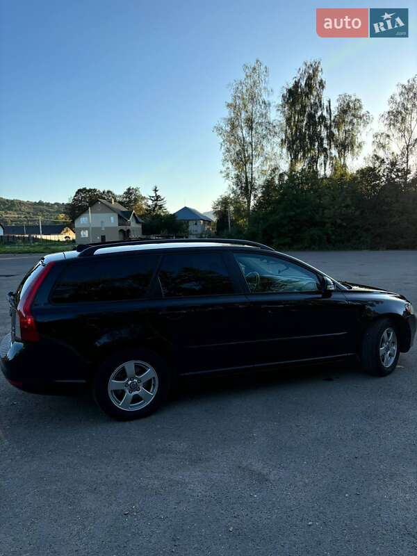 Універсал Volvo V50 2009 в Старому Самборі