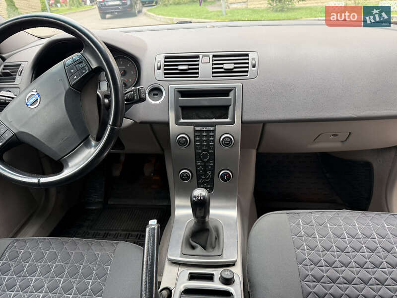 Универсал Volvo V50 2008 в Киеве