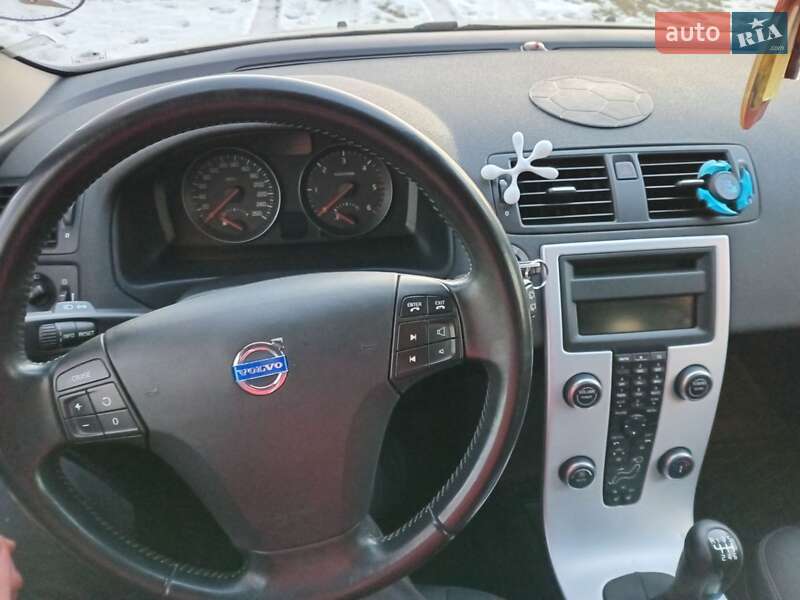 Універсал Volvo V50 2011 в Почаєві фото 5 Універсал Volvo V50 2011 в Почаєві