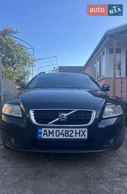 Універсал Volvo V50 2009 в Черняхові